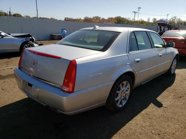 1G6KD5E65BU125971 - 2011 CADILLAC DTS LUXURY SILVER photo 4