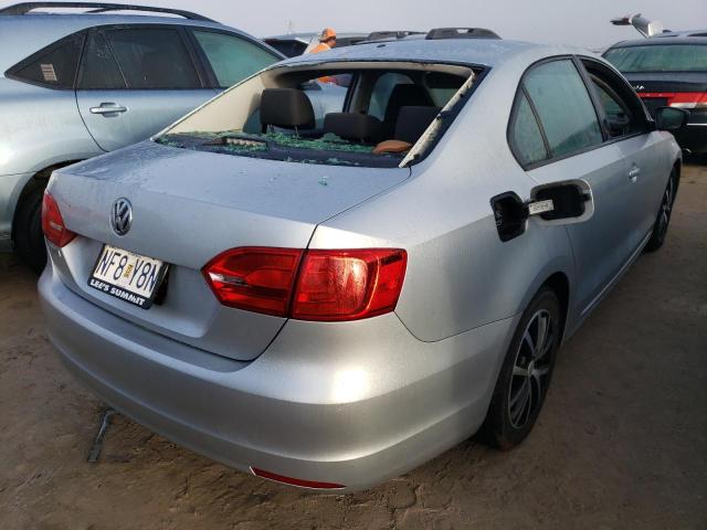 3VW2K7AJ7EM361603 - 2014 VOLKSWAGEN JETTA BASE SILVER photo 4