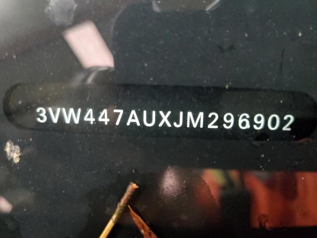 3VW447AUXJM296902 - 2018 VOLKSWAGEN GTI S/SE BLACK photo 10