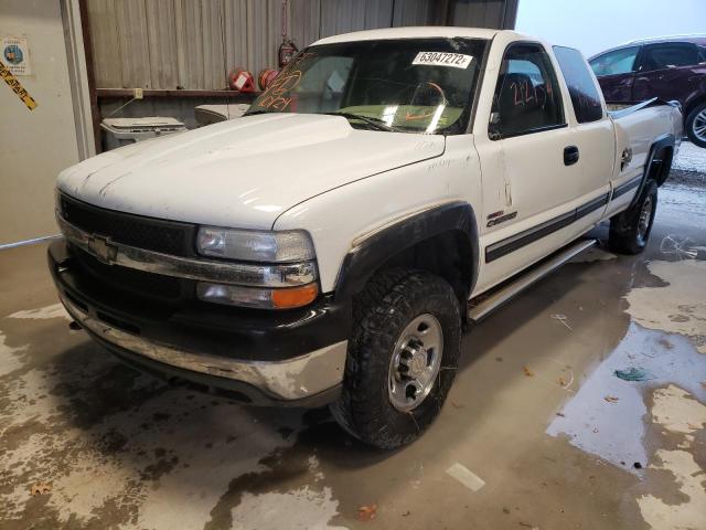 1GCHK29181E346368 - 2001 CHEVROLET SILVERADO2 WHITE photo 2