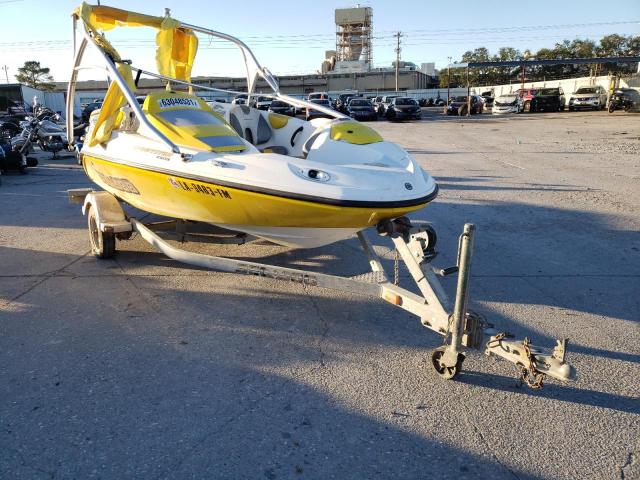 CEC65027L203 - 2003 SEAD BOAT YELLOW photo 1