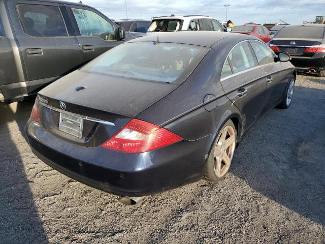 WDDDJ75X46A072468 - 2006 MERCEDES-BENZ CLS500 BLUE photo 4