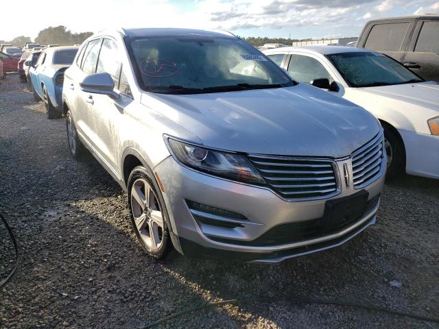 5LMCJ1C94HUL19182 - 2017 LINCOLN MKC PREMIE SILVER photo 1