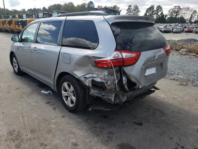 5TDKK3DC4GS752560 - 2016 TOYOTA SIENNA LE SILVER photo 3