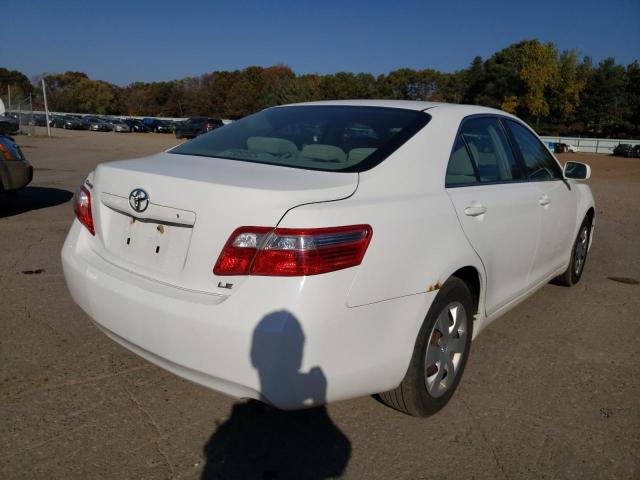 4T4BE46K28R042332 - 2008 TOYOTA CAMRY CE WHITE photo 4