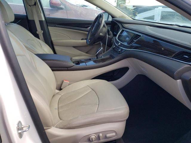 1G4ZP5SS7JU137604 - 2018 BUICK LACROSSE E WHITE photo 5