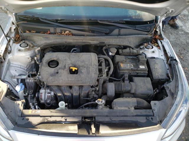 3KPF24AD8KE134083 - 2019 KIA FORTE FE SILVER photo 7