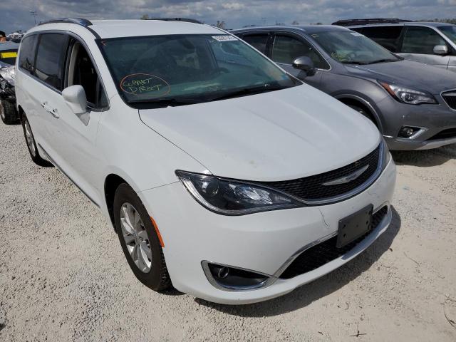 2C4RC1BG5KR624867 - 2019 CHRYSLER PACIFICA T WHITE photo 4