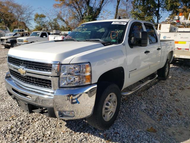 1GC4KXBG6AF148232 - 2010 CHEVROLET SILVERADO2 WHITE photo 2