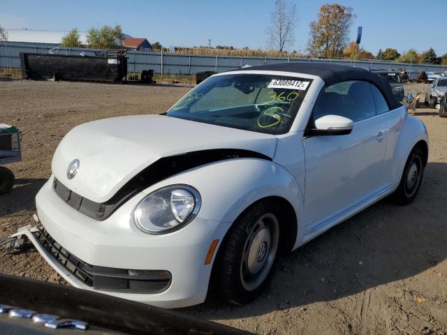 3VW517AT1GM821603 - 2016 VOLKSWAGEN BEETLE S/S WHITE photo 2