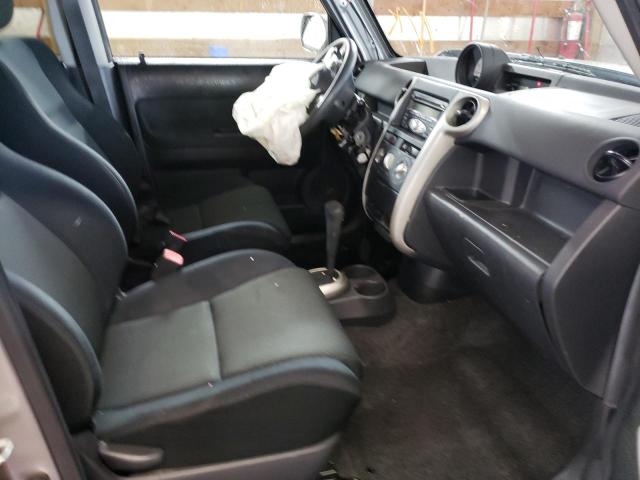 JTLKT324764070148 - 2006 TOYOTA SCION XB ვერცხლისფერი ფოტო 5