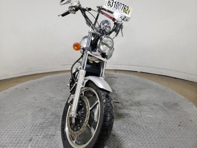 1HFSC18057A103192 - 2007 HONDA VT1100 C SILVER photo 2