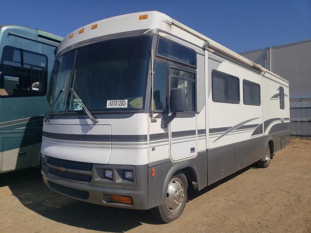 1FCNF53SXY0A00825 - 2000 FORD MOTORHOME WHITE photo 2