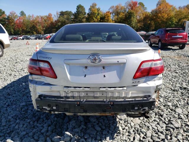 4T1BE46K07U122396 - 2007 TOYOTA CAMRY CE SILVER photo 9