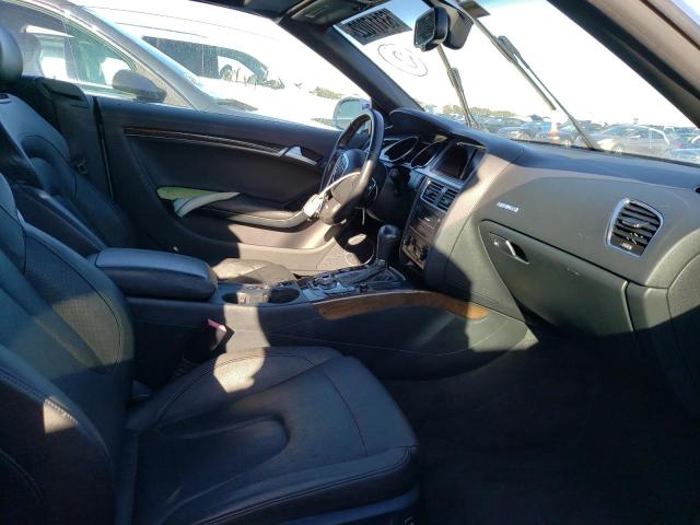 WAUVGAFH8CN005777 - 2012 AUDI S5 PRESTIG WHITE photo 5