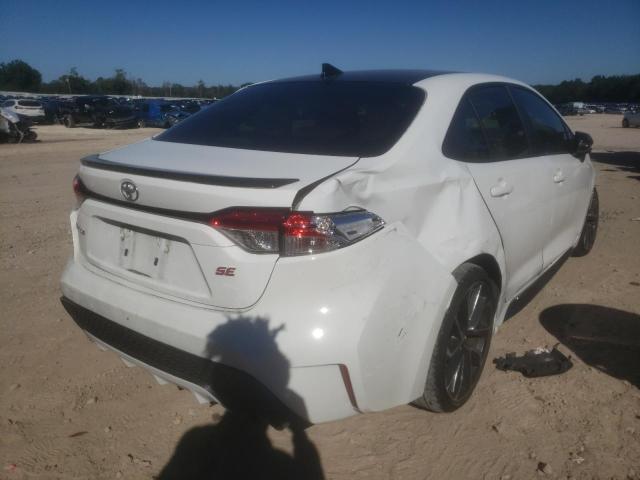 JTDP4MCE0MJ072107 - 2021 TOYOTA COROLLA SE WHITE photo 4