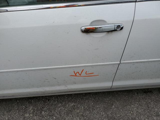 1G1ZC5E0XCF155301 - 2012 CHEVROLET MALIBU 1LT 白色 照片 9