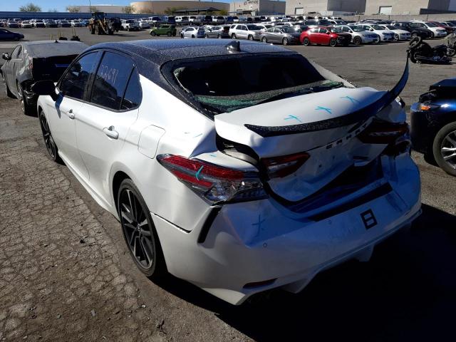 4T1BZ1HK7KU022272 - 2019 TOYOTA CAMRY XSE WHITE photo 3