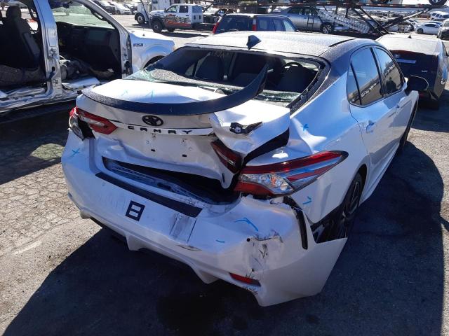 4T1BZ1HK7KU022272 - 2019 TOYOTA CAMRY XSE WHITE photo 4