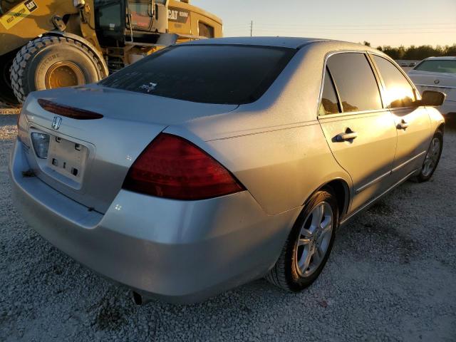 1HGCM56316A118479 - 2006 HONDA ACCORD SE SILVER photo 4