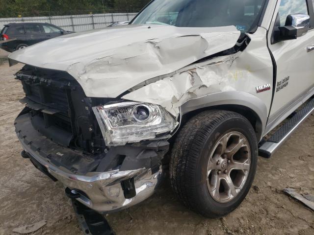 1C6RR7VT8HS656589 - 2017 RAM 1500 LARAM WHITE photo 9