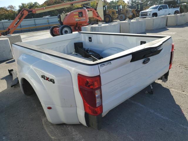 12417 - 2022 FORD TRUCKBED WHITE photo 3