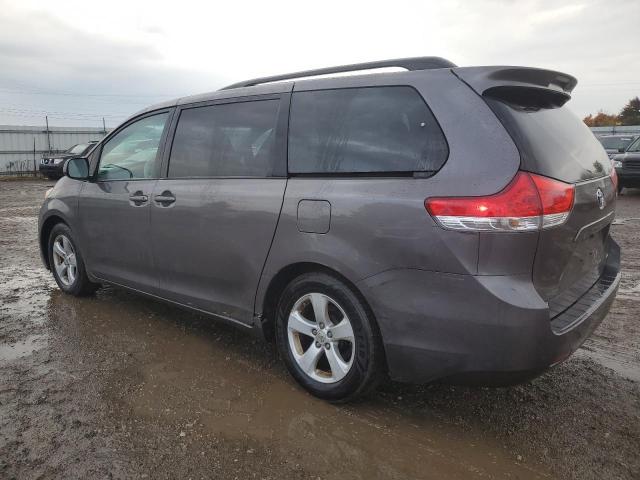 5TDKK3DC2CS228351 - 2012 TOYOTA SIENNA LE GRAY photo 3