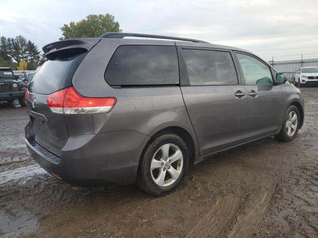 5TDKK3DC2CS228351 - 2012 TOYOTA SIENNA LE GRAY photo 4