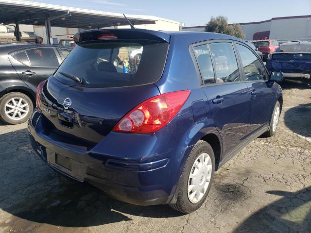 3N1BC13E97L373695 - 2007 NISSAN VERSA S BLUE photo 4