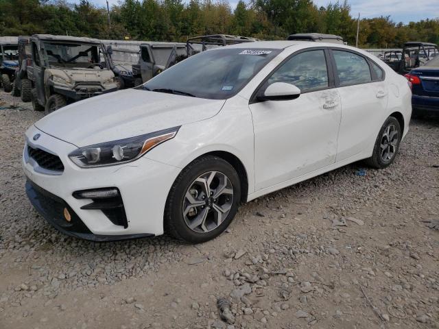 3KPF24AD2ME351258 - 2021 KIA FORTE FE WHITE photo 2