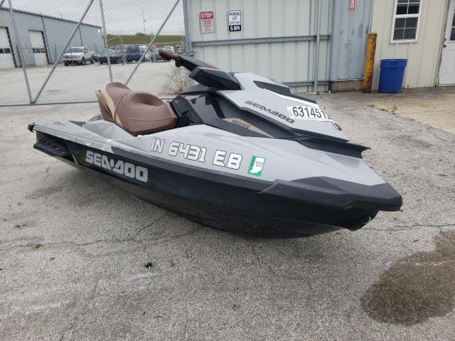 YDV50295D818 - 2018 SEAD JET SKI SILVER photo 1