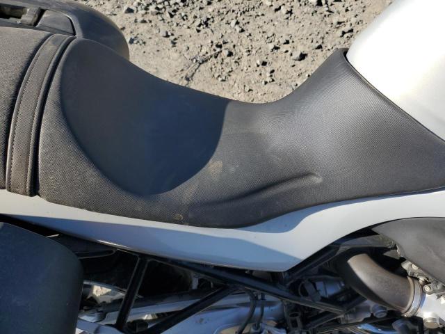 WB10398077ZS25776 - 2007 BMW R1200 R SILVER photo 5