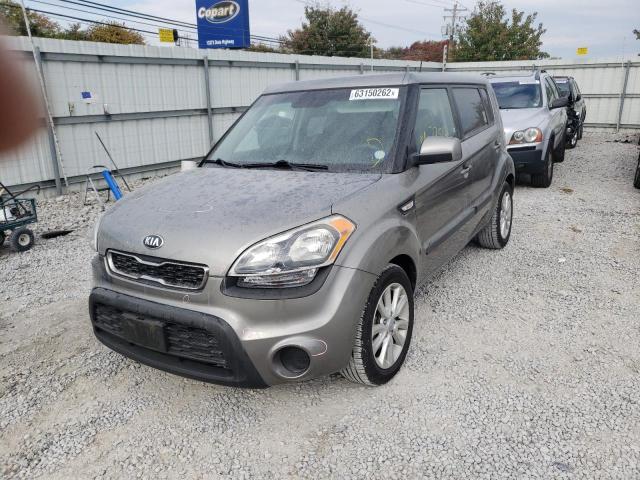 KNDJT2A58D7629164 - 2013 KIA SOUL GRAY photo 2