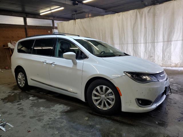 2C4RC1BG0HR795826 - 2017 CHRYSLER PACIFICA T WHITE photo 1