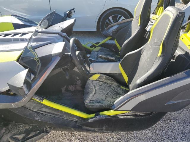 57XAARFAXJ8126415 - 2018 POLARIS SLINGSHOT TWO TONE photo 9