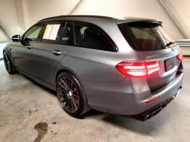 WDDZH8KB5JA386235 - 2018 MERCEDES-BENZ E 63 AMG-S GRAY photo 3