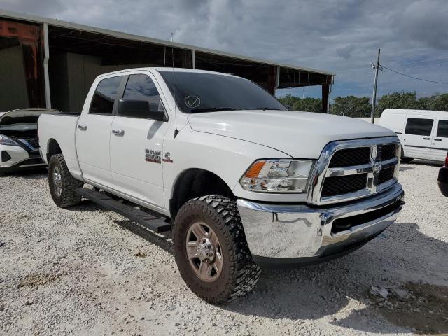 3C6UR5DL1JG395027 - 2018 RAM 2500 SLT 白色 照片 1