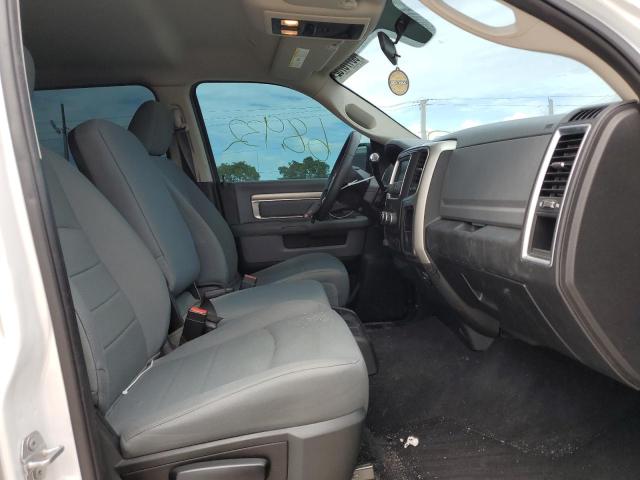 3C6UR5DL1JG395027 - 2018 RAM 2500 SLT 白色 照片 5