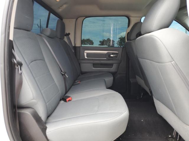 3C6UR5DL1JG395027 - 2018 RAM 2500 SLT 白色 照片 6