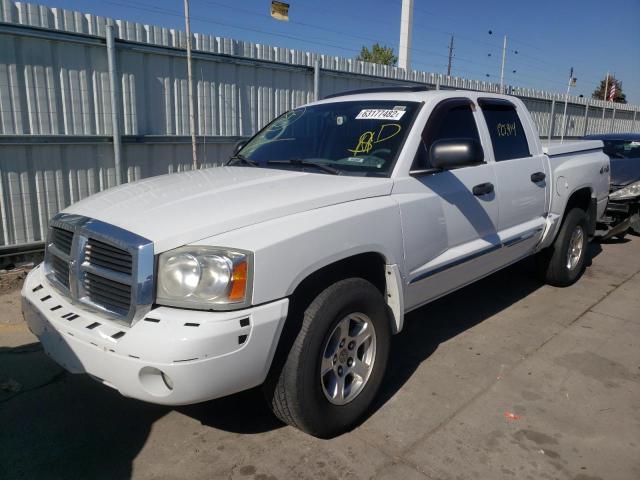 1D7HW58J96S508031 - 2006 DODGE DAKOTA QUA WHITE photo 2