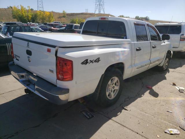 1D7HW58J96S508031 - 2006 DODGE DAKOTA QUA WHITE photo 4