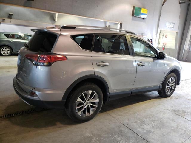 JTMRJREVXJD193412 - 2018 TOYOTA RAV4 HV LE SILVER photo 3