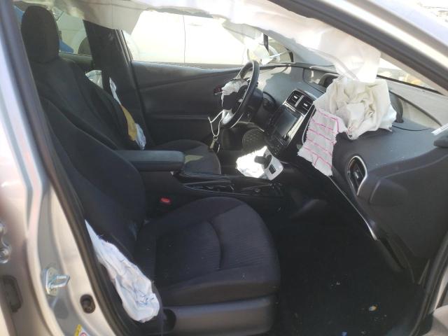 JTDKARFP2H3059317 - 2017 TOYOTA PRIUS PRIM 银色 照片 5