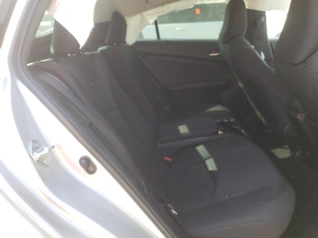 JTDKARFP2H3059317 - 2017 TOYOTA PRIUS PRIM 银色 照片 6