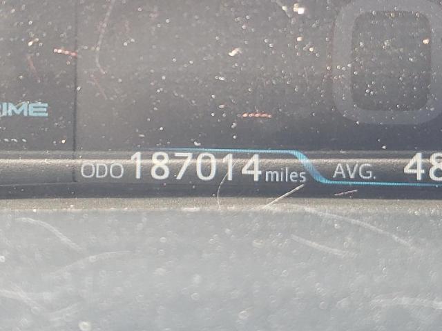 JTDKARFP2H3059317 - 2017 TOYOTA PRIUS PRIM 银色 照片 8