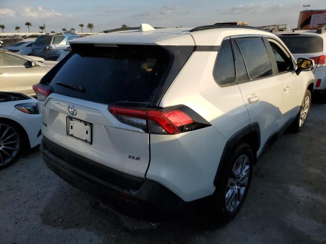 2T3C1RFV7MW175526 - 2021 TOYOTA RAV4 XLE P WHITE photo 4