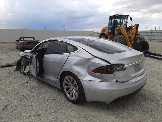 5YJSA1E25GF154527 - 2016 TESLA MODEL S Արծաթագույն լուսանկար 3