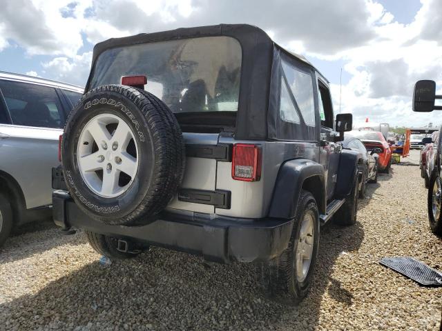 1C4AJWAG6GL242543 - 2016 JEEP WRANGLER S SILVER photo 4