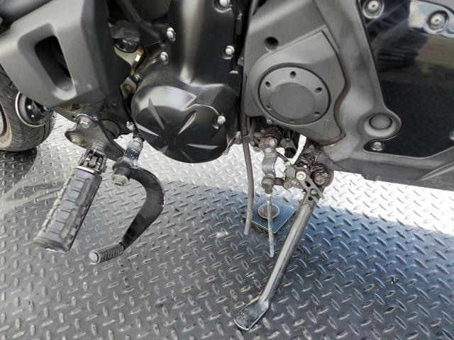 JKAENEC17JDA01288 - 2018 KAWASAKI EN650 C WHITE photo 9