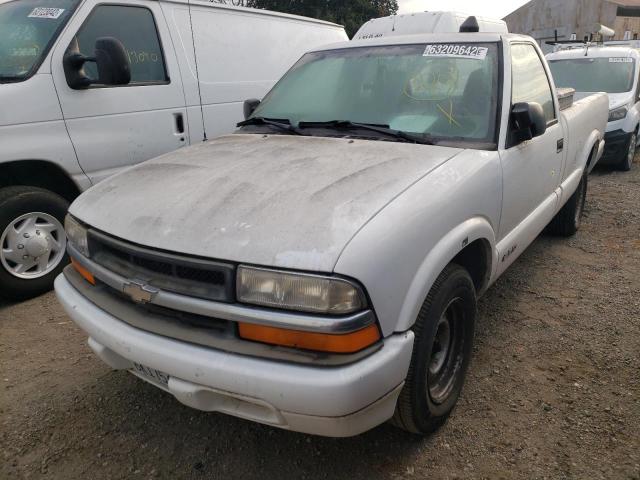 1GCCS14W61K107765 - 2001 CHEVROLET S TRUCK S1 WHITE photo 2